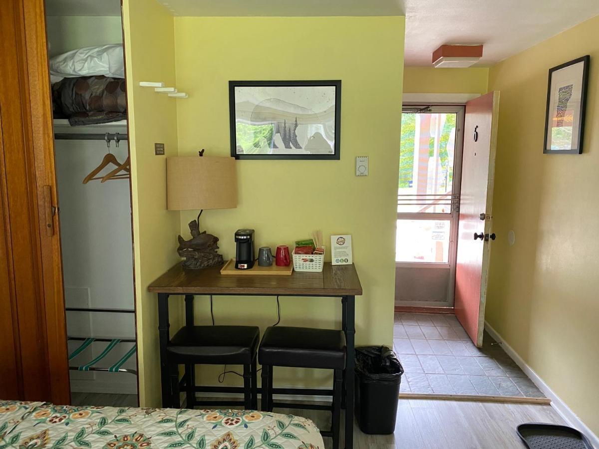 Snowdon Chalet Motel Londonderry Ngoại thất bức ảnh