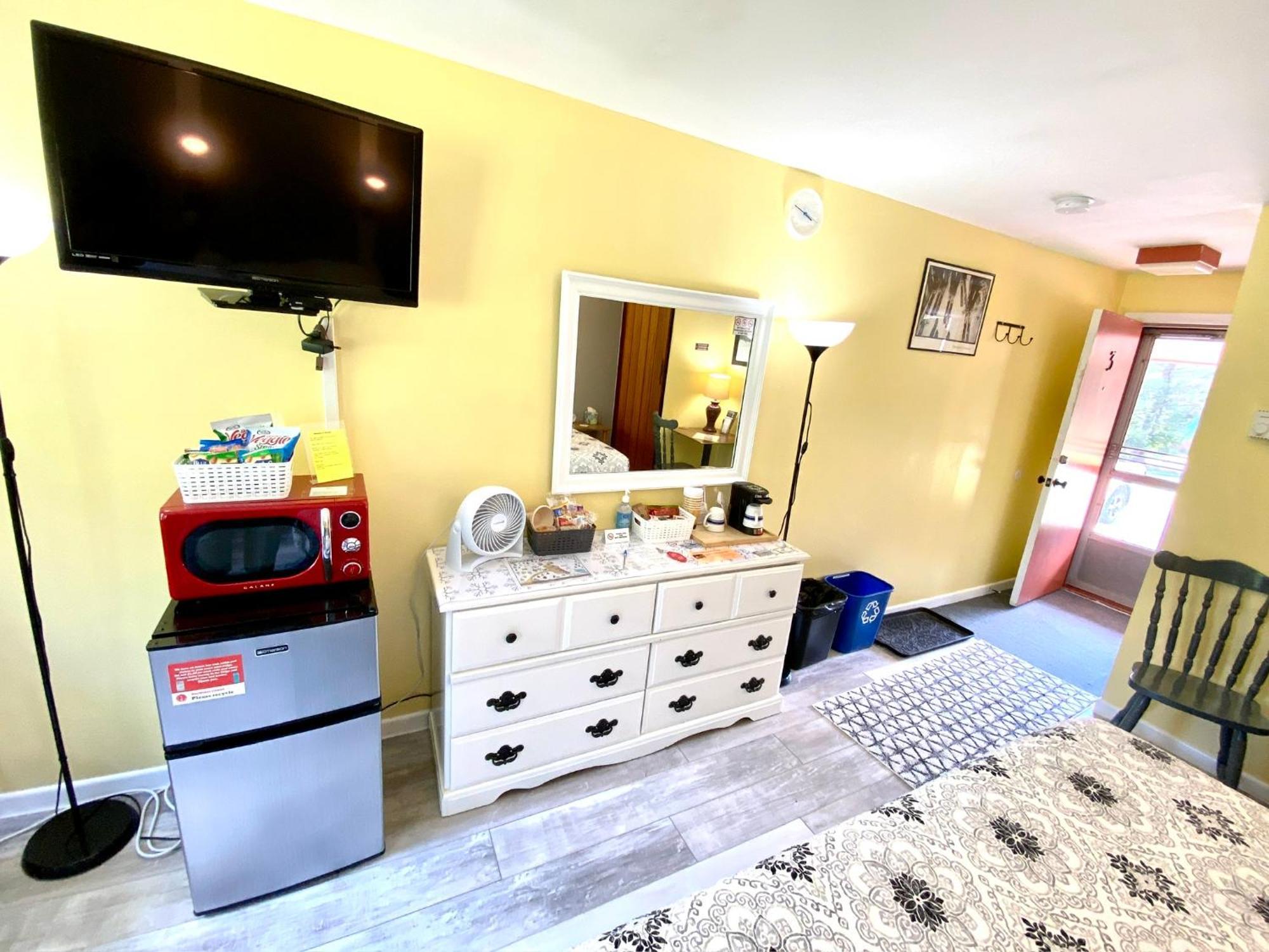 Snowdon Chalet Motel Londonderry Ngoại thất bức ảnh